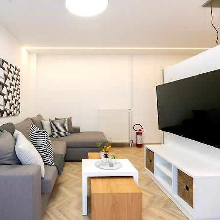 Pagrati'S Best Apartment Athen Eksteriør billede